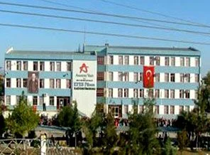 Alkol markası İlköğretim okuluna isim olur mu?