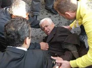 Alkollü sürücü 75 yaşındaki adama çarptı