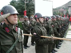 Asker eğitim sırasında vurularak öldü