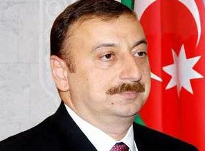 Azerbaycan Cumhurbaşkanı Aliyev, NATO zirvesi için Lizbon'a geldi