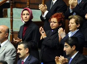 Babam baştayken asla!