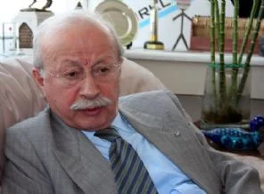 Bakanlar Ekşi'yi dava edecek