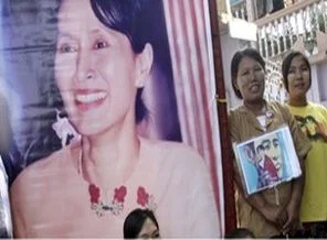 Burma'da muhalif lider serbest bırakıldı