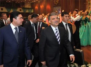 Cumhurbaşkanı Gül, Türkmenistan'da