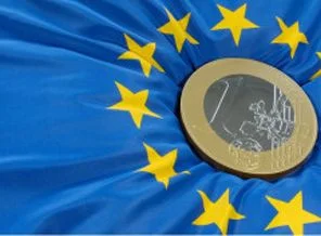 Euro Dolar karşısında yine geriledi