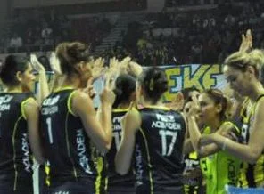 Fenerbahçe Acıbadem: 3 - Vakıfbank Güneş Sigorta Türk Telekom: 1