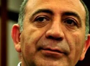 Gürsel Tekin'den 'çengi' gafı