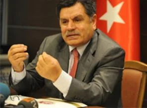 Haşim Kılıç'a yumurtalı saldırı