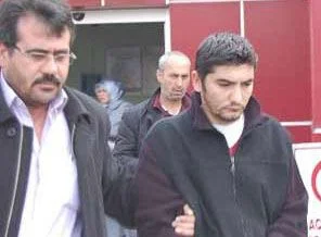 Hızlı trenle gelip 40 kişi dolandırmış