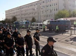 KCK'da Kürtçe savunma talebine ret