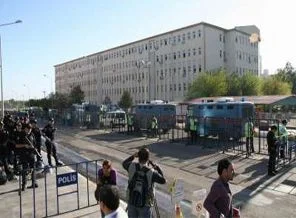 KCK davasında kriz aşılamadı