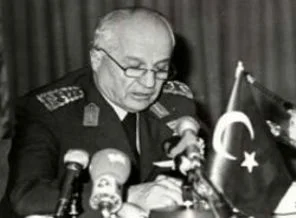 Kenan Evren hakkında suç duyurusu
