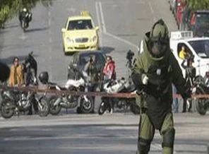 Komşuda da patlamalar başladı!