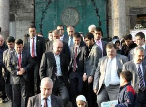 Kurtulmuş: Başbakan tedirgin