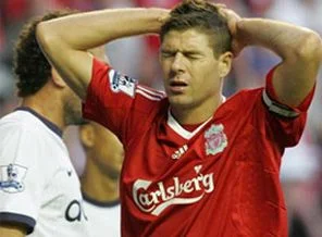 Liverpool'da Gerrard 1 ay yok!