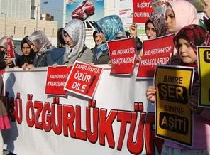 Müsamaha değil, Başörtüsüne Özgürlük!