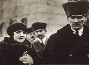 Mustafa Kemal, Mustafa Kemal'e karşı!