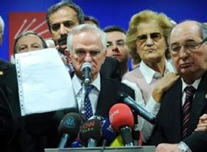 Önder Sav, il başkanlarını topluyor