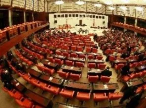 Parti gruplarında söz düellosu!