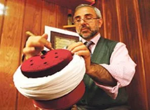 'Sarık liyakate göre sarılmalı'