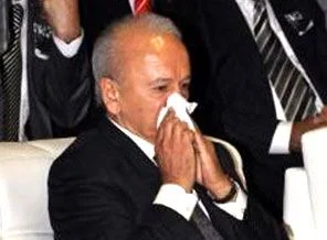Şehit öğretmenin eşi valiyi ağlattı