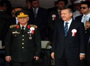Sivil - Asker güreşi nasıl okunmalı?