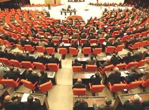 TBMM'de sandalye sayısı değişti