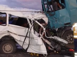 Tekkeköy'deki trafik kazasında, aynı aileden 5 kişi yaralandı