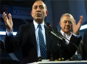 8 parti CHP'ye geliyor!