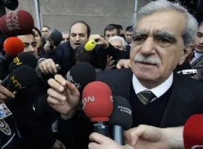 Ahmet Türk'ün 'çok dillilik' yorumu