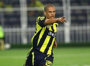 Alex yeni rekora koşuyor