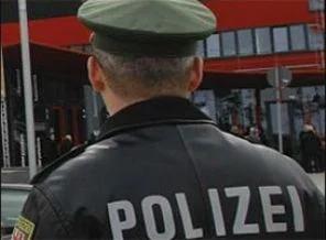 Alman polisi 2 soyguncuyu öldürdü