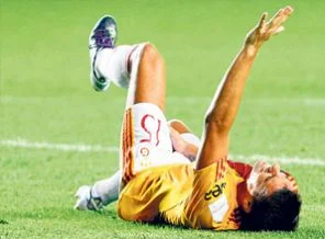 Aslan'a bir yerli bir yabancı golcü