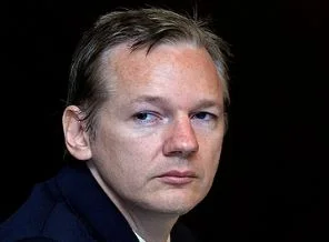 Assange canlı canlı soruları yanıtlıyor!