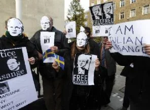 Assange için protesto!
