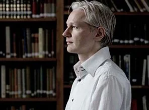 Assange serbest değil hala tutuklu