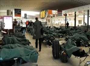 Batı Avrupa'da yine kar krizi yaşanıyor
