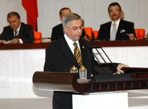 Bedelli için yüzlerce posta alıyoruz