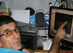 Çaldıklarını taşımak için otomobil çaldılar