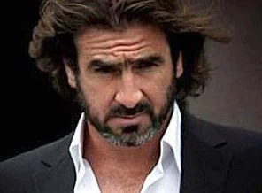Cantona yalnız kaldı ve...