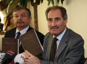 Devlet, ilk kez Kürtçe eser bastı: 'Mem U Zin'
