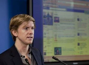Facebook'un kurucusundan yeni site