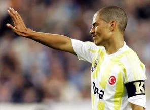 Fener ilk dönemi mutlu bitirdi