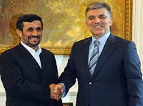 Gül, Ahmedinejad ile görüştü