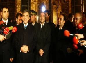 Gül'ün Diyarbakır ziyareti sürüyor