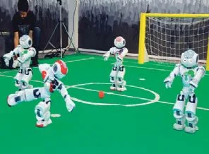 Halı sahada bu kez robotlar maç yaptı