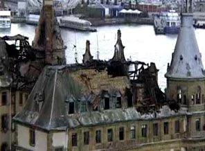 Haydarpaşa garı'na geçici çatı