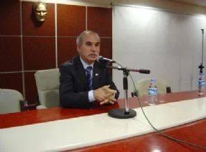 Hayri Kırbaşoğlu yine ezber bozdu