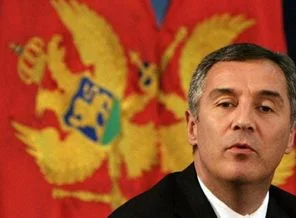 Karadağ Başkanı Dukanoviç istifa etti