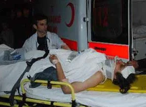Karşıya geçerken otomobil çarptı